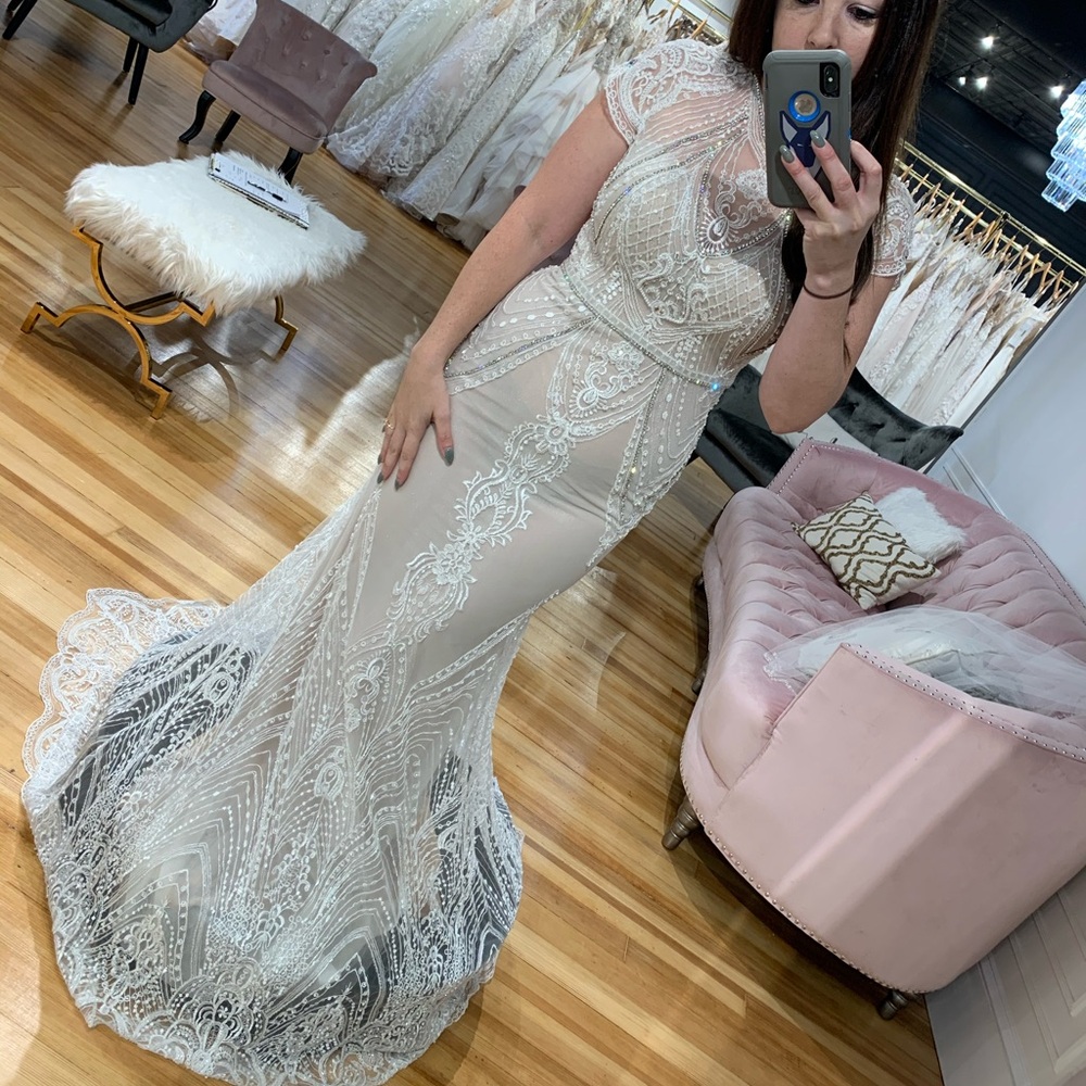 Berta Wedding Dress 16-04 Size 40 - Picture 4 of 16